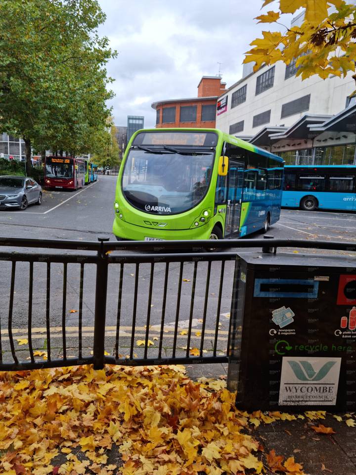 Image of Arriva Beds and Bucks vehicle 2318. Taken by Victoria T at 10.55.42 on 2021.10.28